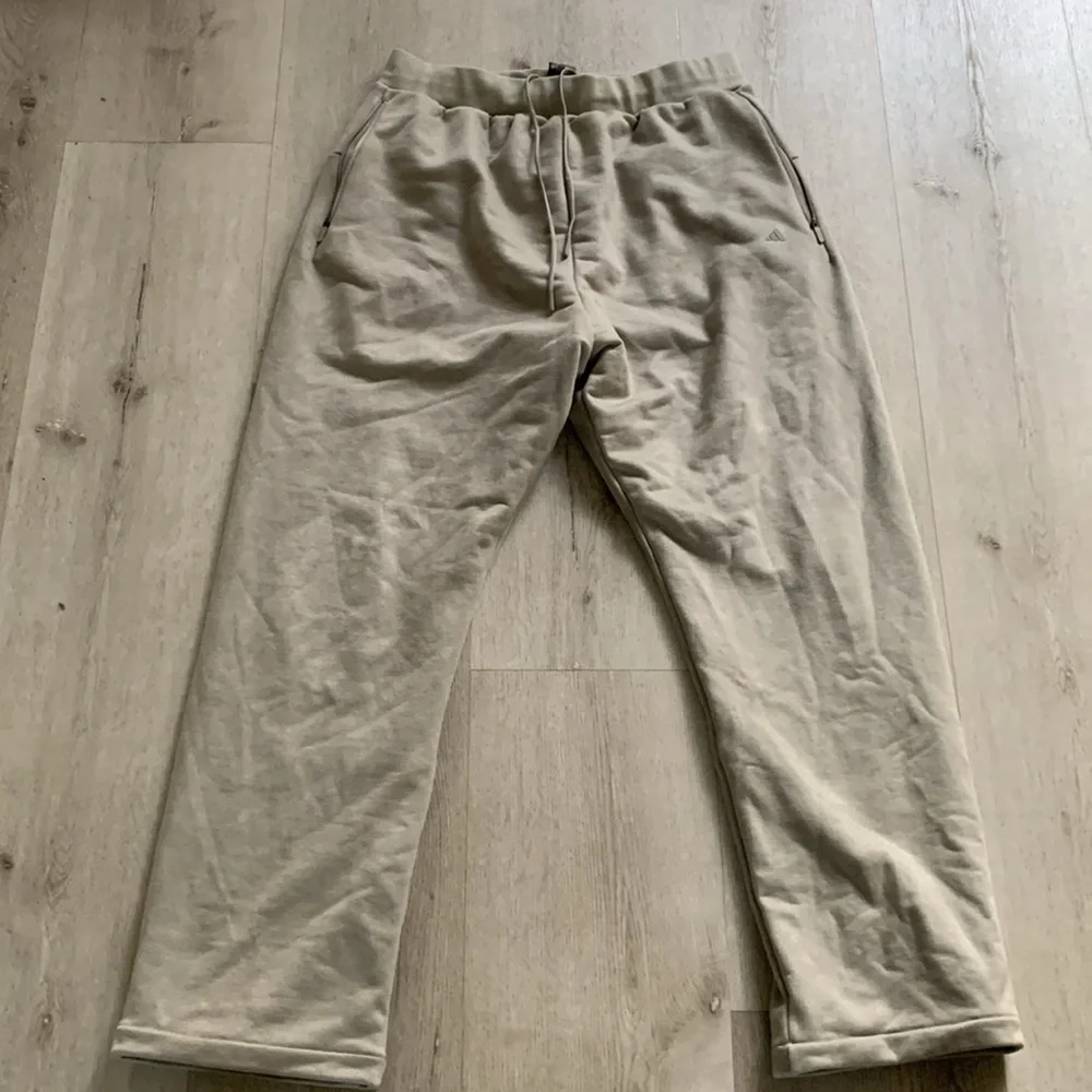 Adidas‎ Unisex One VLR ST Basketball Pants sz LGray Elastic Waist Zip Pockets